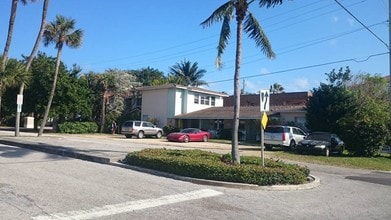 512 SE 20th Ave in Deerfield Beach, FL - Building Photo - Building Photo