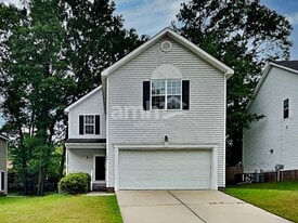 704 Marjam Ln in Fuquay Varina, NC - Building Photo