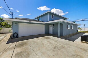 87-082 Farrington Hwy in Waianae, HI - Building Photo