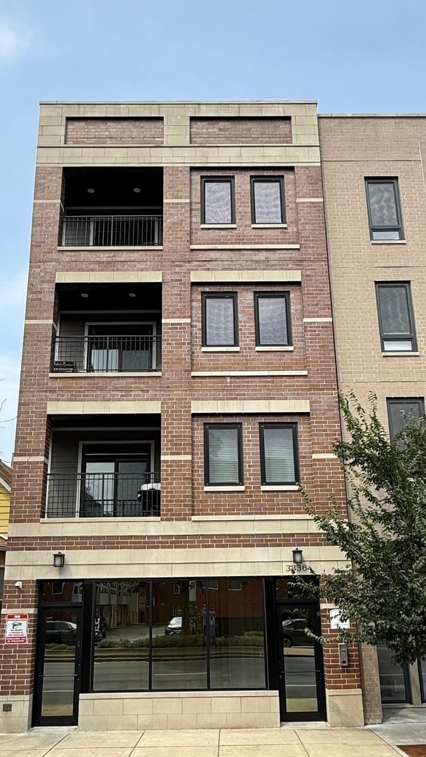 property at 3336 W Irving Park Rd
