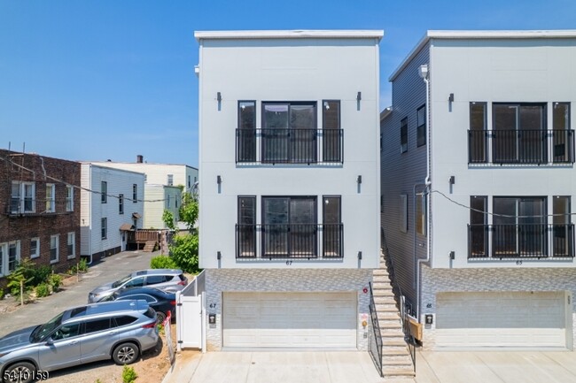 property at 67 Wainwright St