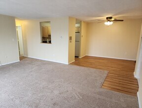 135 Q E Main St in Westborough, MA - Building Photo - Building Photo