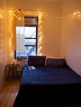 14 St Marks Pl in New York, NY - Building Photo - Building Photo