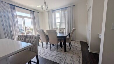 29W730 Cambridge Ct in Warrenville, IL - Building Photo - Building Photo