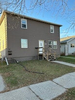 221 2nd St N in Breckenridge, MN - Building Photo