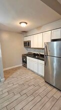 156 Bull Hill Ln in West Haven, CT - Building Photo - Building Photo