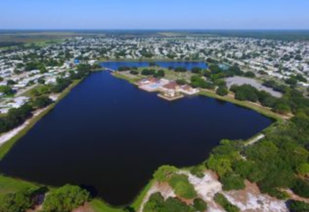 415 Plover Dr in Micco, FL - Building Photo