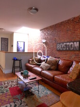 10 Copenger St, Unit 3 in Boston, MA - Building Photo - Building Photo