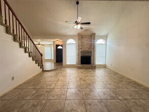 3306 Kempwood Dr in Sugar Land, TX - Building Photo - Building Photo