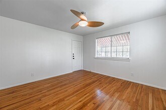 210 Emerson St-Unit -4 in Houston, TX - Building Photo - Building Photo