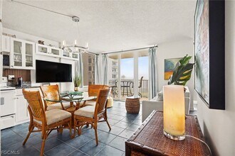 7330 Estero Blvd in Fort Myers Beach, FL - Building Photo - Building Photo