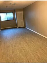 42 Prospect St, Unit 2 in Woburn, MA - Foto de edificio - Building Photo
