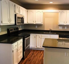 5734 Prescott Ct in Charlotte, NC - Building Photo - Building Photo