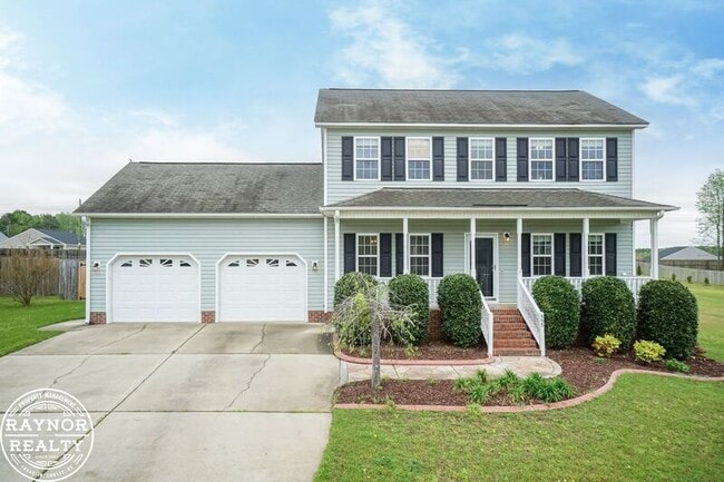335 Moonlight Dr in Fuquay Varina, NC - Building Photo - Building Photo