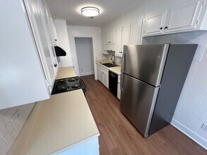 201 Biscayne Dr in Enterprise, AL - Building Photo - Building Photo