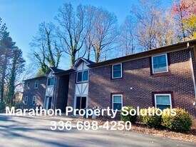 1100 Crescent Dr, Unit 10 in Reidsville, NC - Building Photo