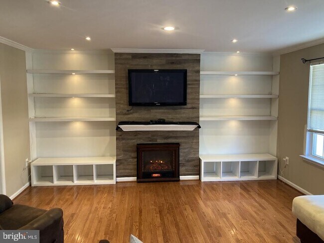 205 Margate Dr in Glen Burnie, MD - Building Photo - Building Photo