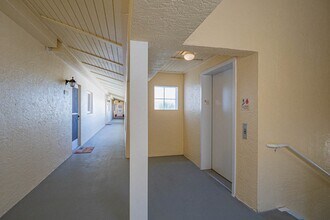 5075 Harmony Cir in Vero Beach, FL - Building Photo - Building Photo