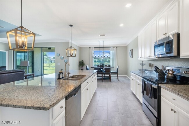 property at 11873 Hickory Estate Cir