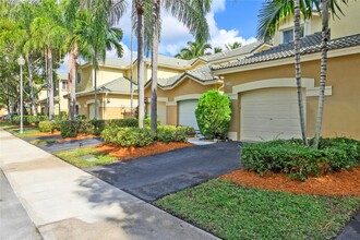 2116 Pasa Verde Ln in Weston, FL - Building Photo - Building Photo