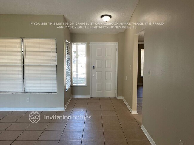 1726 Lk Crst Ave in Brandon, FL - Building Photo - Building Photo