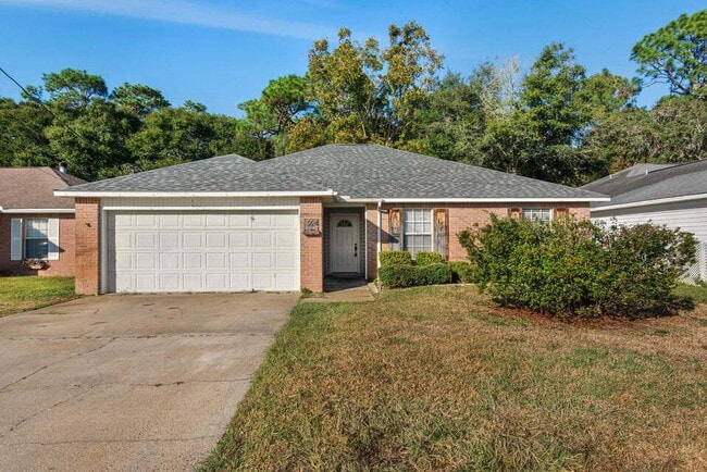 924 Emily Cir