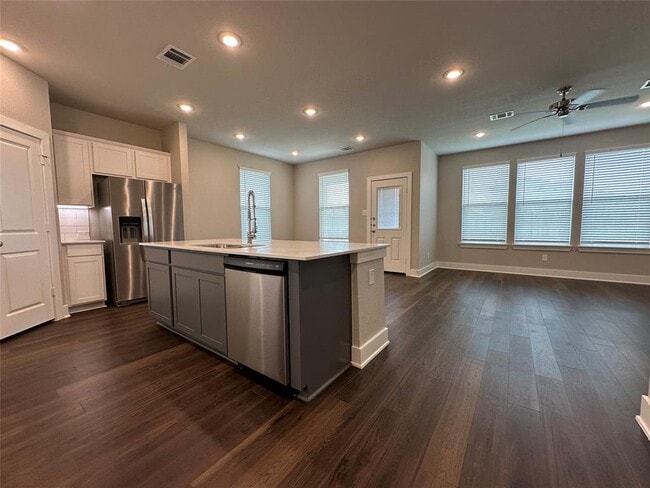 1222 Crescent Peak Dr in Rosharon, TX - Foto de edificio - Building Photo