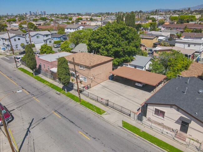 Bonnie Beach in Los Angeles, CA - Building Photo - Building Photo