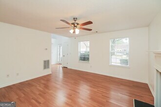 3442 Creekview Dr in Rex, GA - Building Photo - Building Photo