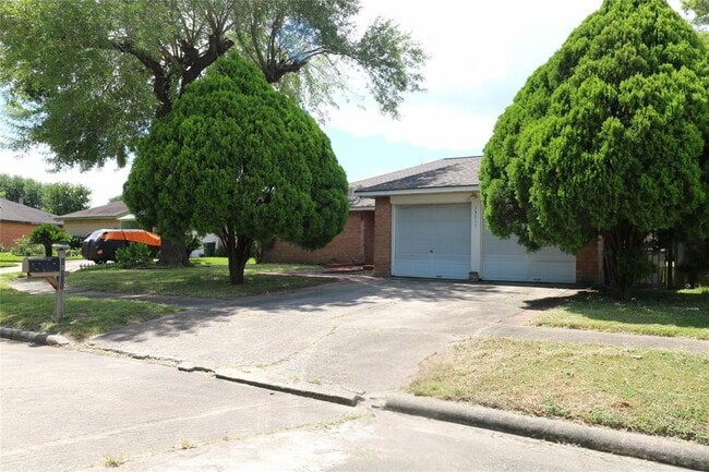 property at 13011 Benford Dr