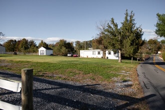 240 Kline Rd in Stevens, PA - Building Photo - Building Photo