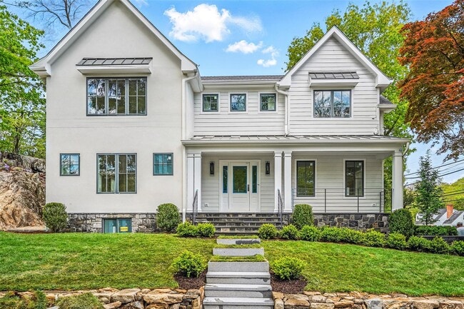 2 Lavender Ln in Rye, NY - Building Photo - Building Photo