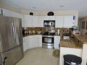 6563 Constance St in Greenacres, FL - Building Photo - Building Photo