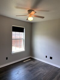 4110 Johnson St photo'