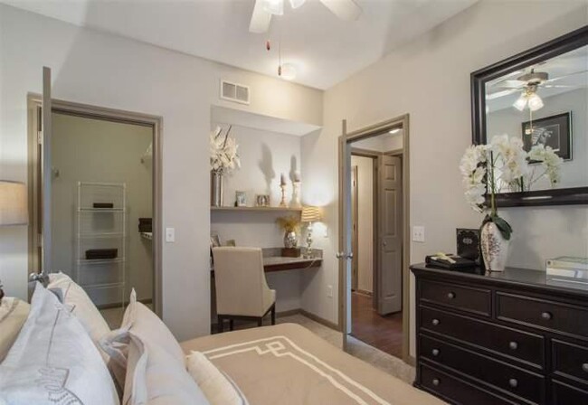 property at 3720 College Park Dr