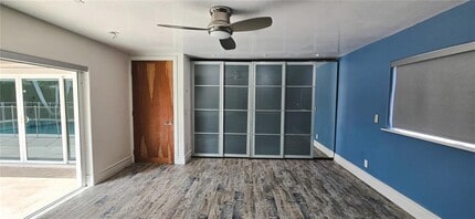 11700 NW 15th Ct in Pembroke Pines, FL - Building Photo - Building Photo