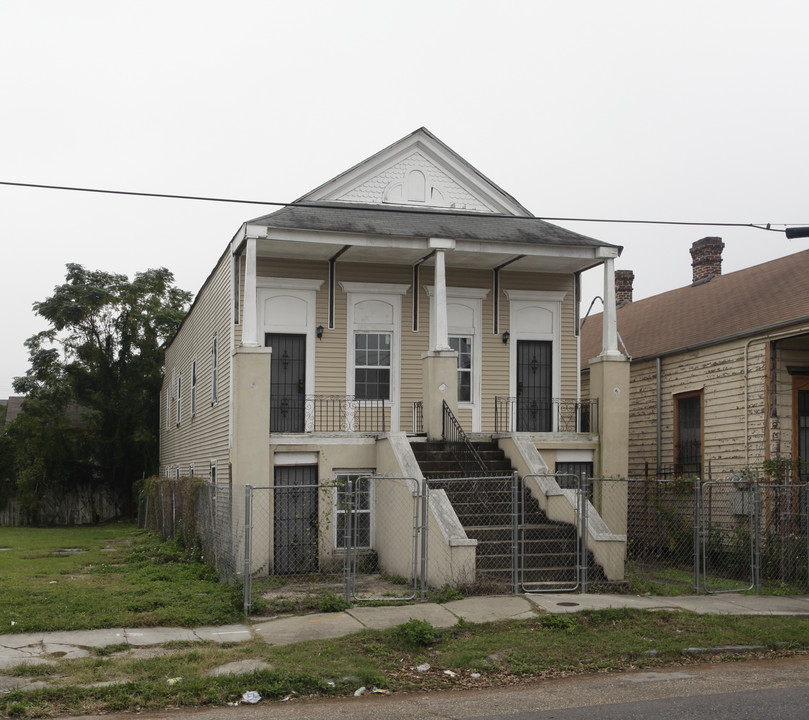 2604 Lasalle St in New Orleans, LA - Building Photo