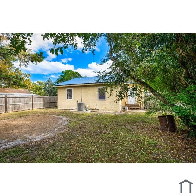 property at 12716 Gillespie Ave