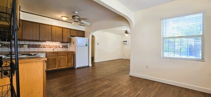 8 W Hillcrest Ave in Lake Wales, FL - Building Photo - Building Photo
