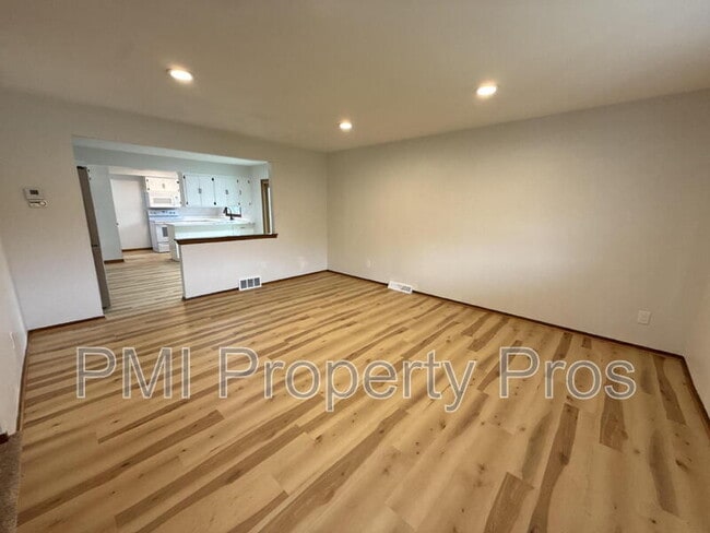 property at 8150 S 88th St