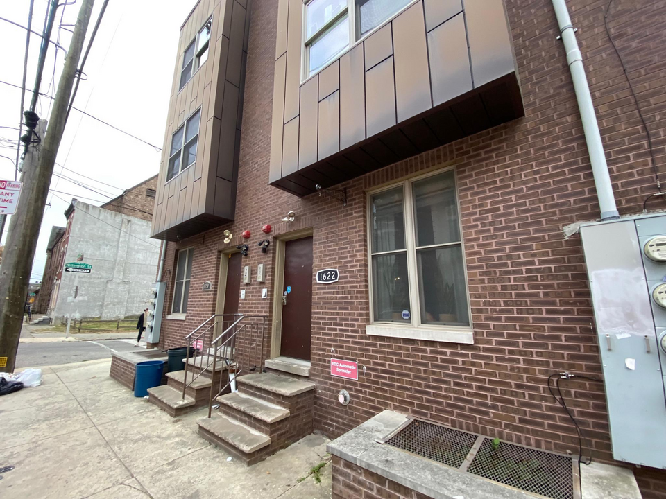 1622 W Jefferson St, Unit 1 in Philadelphia, PA - Building Photo