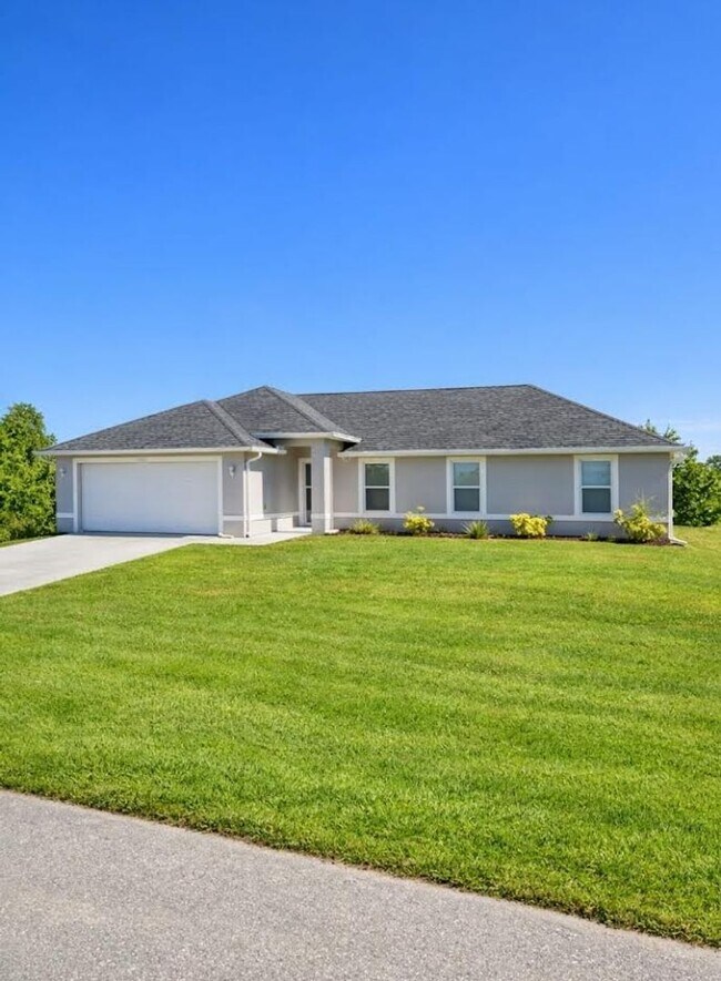 property at 4317 NE 9th Pl