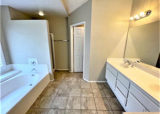 3647 Falcon Way in Murrieta, CA - Building Photo - Building Photo