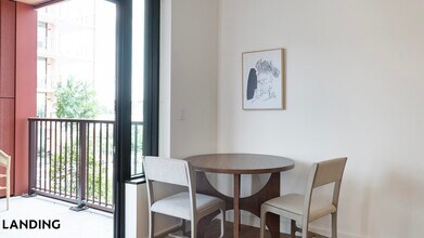 632 Howard Rd SE in Washington, DC - Foto de edificio - Building Photo