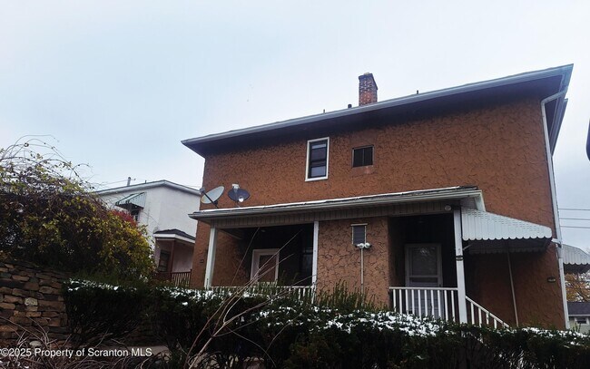 909 Linden St in Scranton, PA - Building Photo - Building Photo