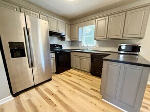 15 Cannon Ct in Cartersville, GA - Building Photo - Building Photo