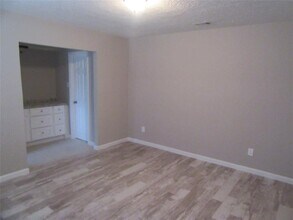 25822 Glen Loch Dr in Spring, TX - Foto de edificio - Building Photo
