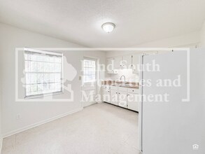 322 Ariana St in Lakeland, FL - Building Photo - Building Photo