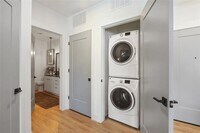 525 North Avenue NE photo'