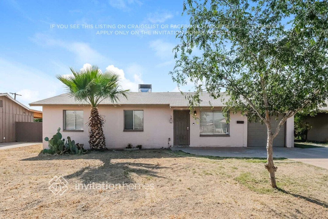 3152 N 64th Dr in Phoenix, AZ - Foto de edificio